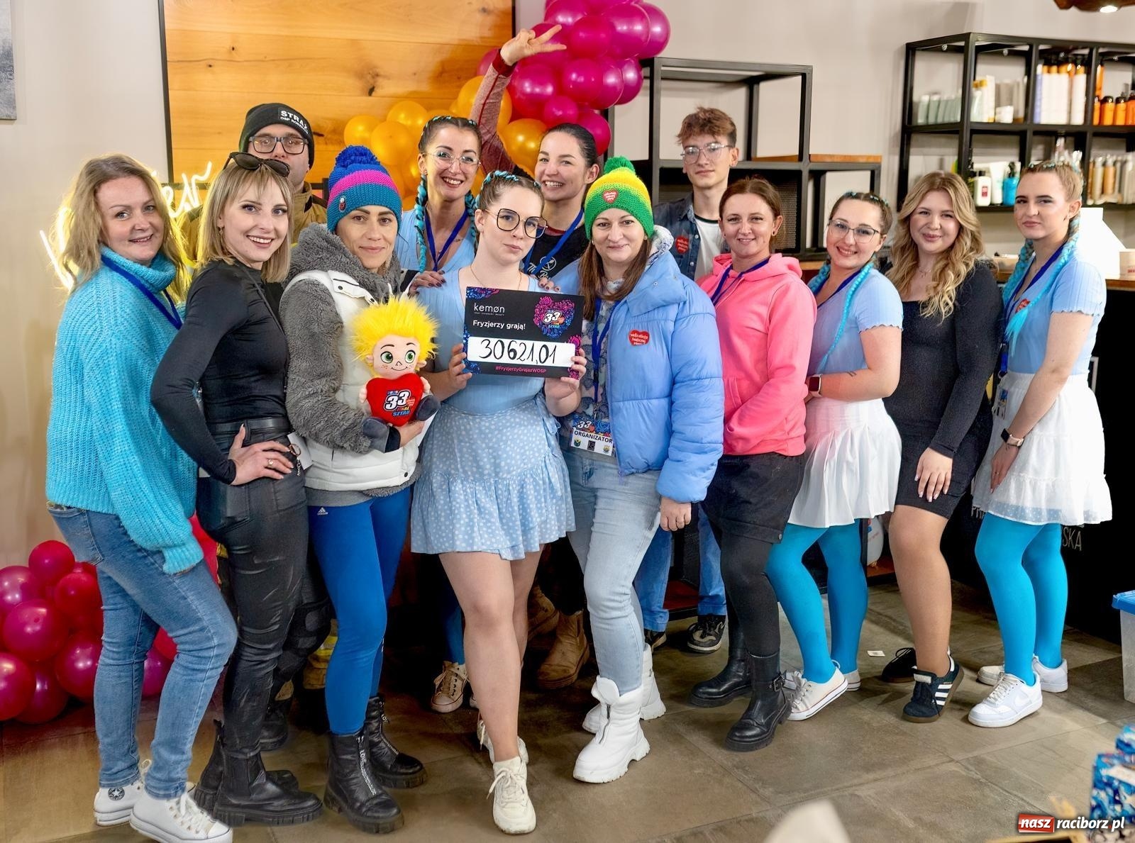 Zdjęcie w galerii na portalu naszraciborz.pl: W Roszkowie pobiegli dla WOŚP [FOTO i WIDEO] wiadomości z regionu