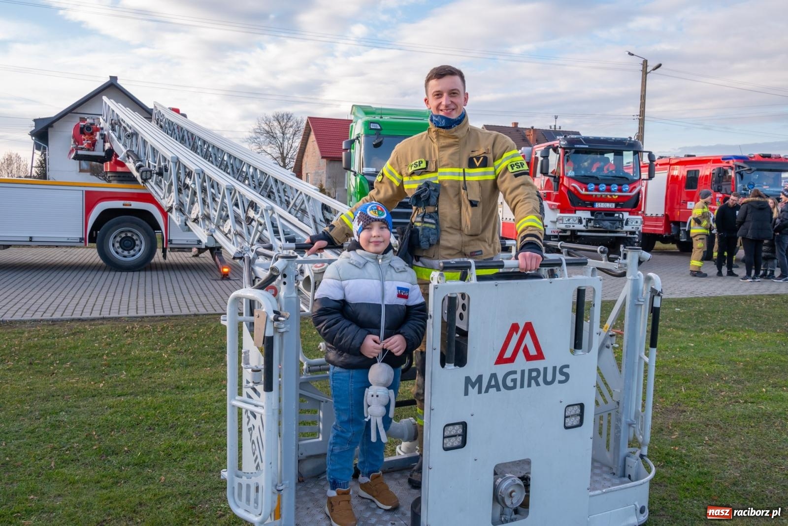 Zdjęcie w galerii na portalu naszraciborz.pl: W Zabełkowie Wielka Orkiestra Świątecznej Pomocy uczyła pomagania wiadomości z regionu