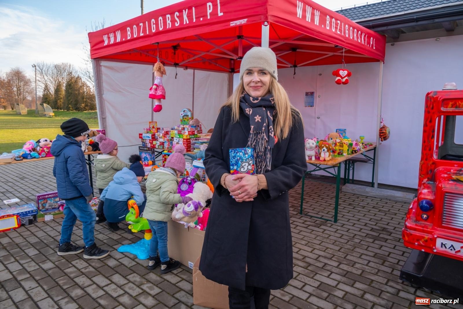 Zdjęcie w galerii na portalu naszraciborz.pl: W Zabełkowie Wielka Orkiestra Świątecznej Pomocy uczyła pomagania wiadomości z regionu