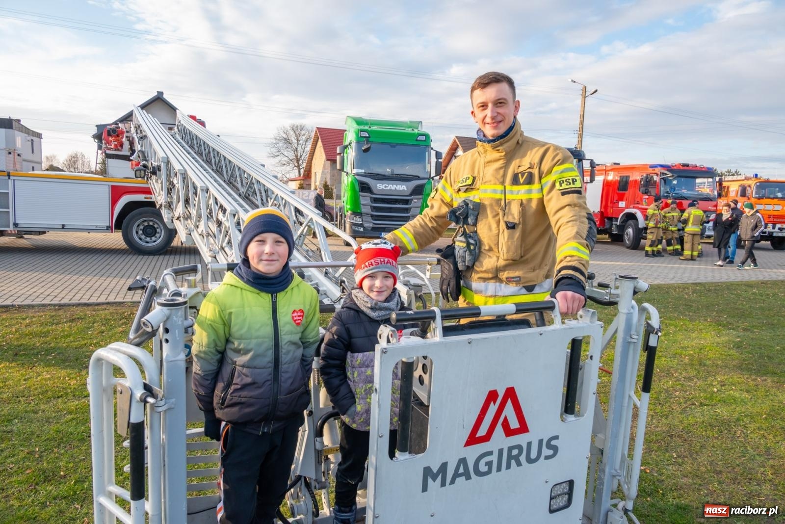 Zdjęcie w galerii na portalu naszraciborz.pl: W Zabełkowie Wielka Orkiestra Świątecznej Pomocy uczyła pomagania wiadomości z regionu