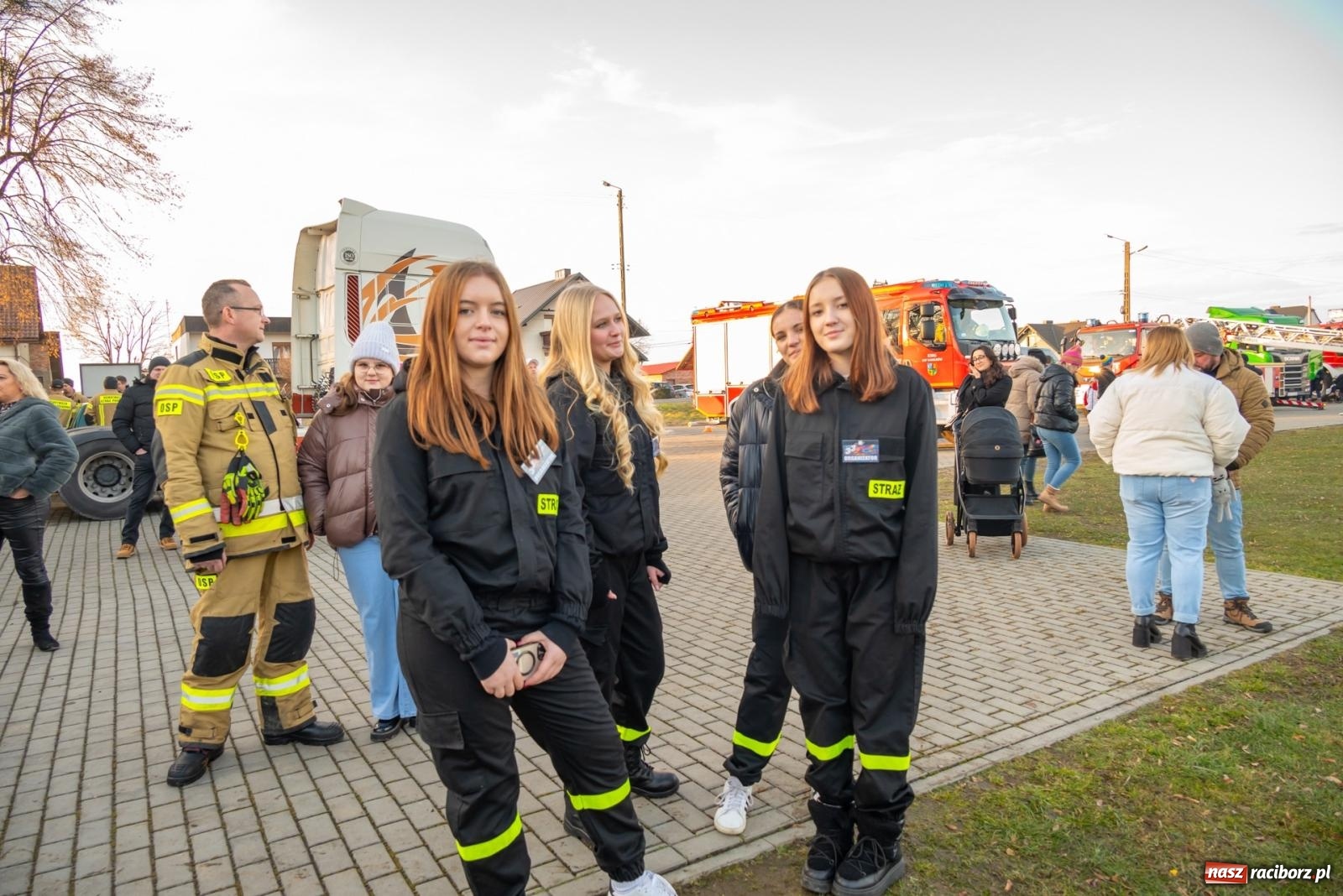 Zdjęcie w galerii na portalu naszraciborz.pl: W Zabełkowie Wielka Orkiestra Świątecznej Pomocy uczyła pomagania wiadomości z regionu