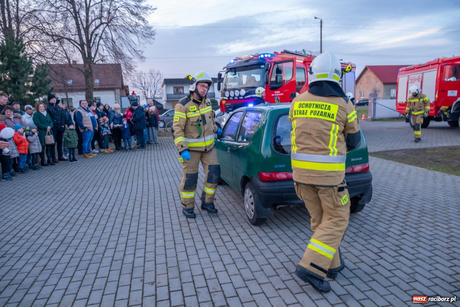 Zdjęcie w galerii na portalu naszraciborz.pl: W Zabełkowie Wielka Orkiestra Świątecznej Pomocy uczyła pomagania wiadomości z regionu