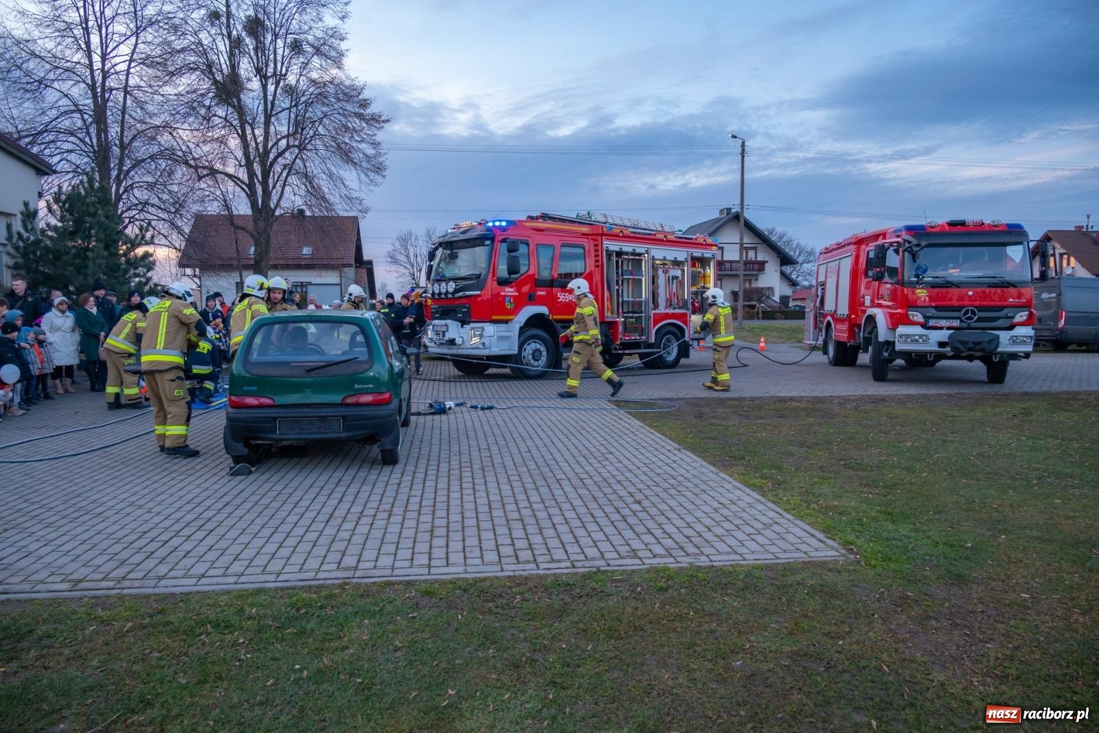 Zdjęcie w galerii na portalu naszraciborz.pl: W Zabełkowie Wielka Orkiestra Świątecznej Pomocy uczyła pomagania wiadomości z regionu