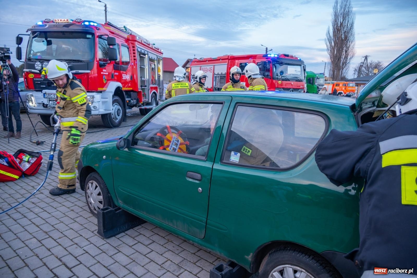 Zdjęcie w galerii na portalu naszraciborz.pl: W Zabełkowie Wielka Orkiestra Świątecznej Pomocy uczyła pomagania wiadomości z regionu
