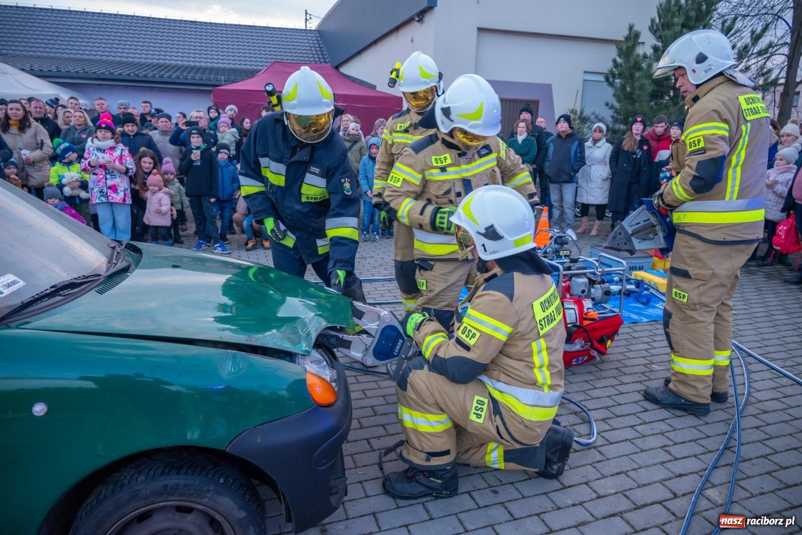 Zdjęcie w galerii na portalu naszraciborz.pl: W Zabełkowie Wielka Orkiestra Świątecznej Pomocy uczyła pomagania wiadomości z regionu