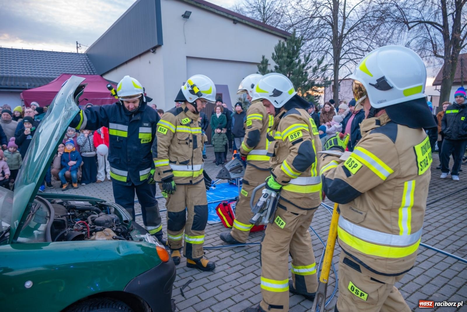 Zdjęcie w galerii na portalu naszraciborz.pl: W Zabełkowie Wielka Orkiestra Świątecznej Pomocy uczyła pomagania wiadomości z regionu