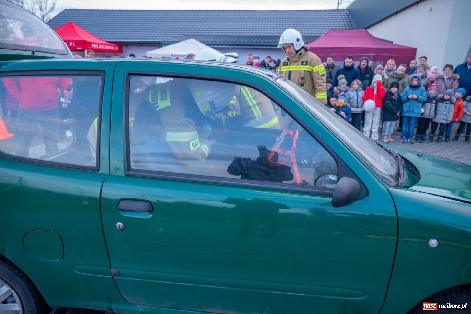 Zdjęcie w galerii na portalu naszraciborz.pl: W Zabełkowie Wielka Orkiestra Świątecznej Pomocy uczyła pomagania wiadomości z regionu
