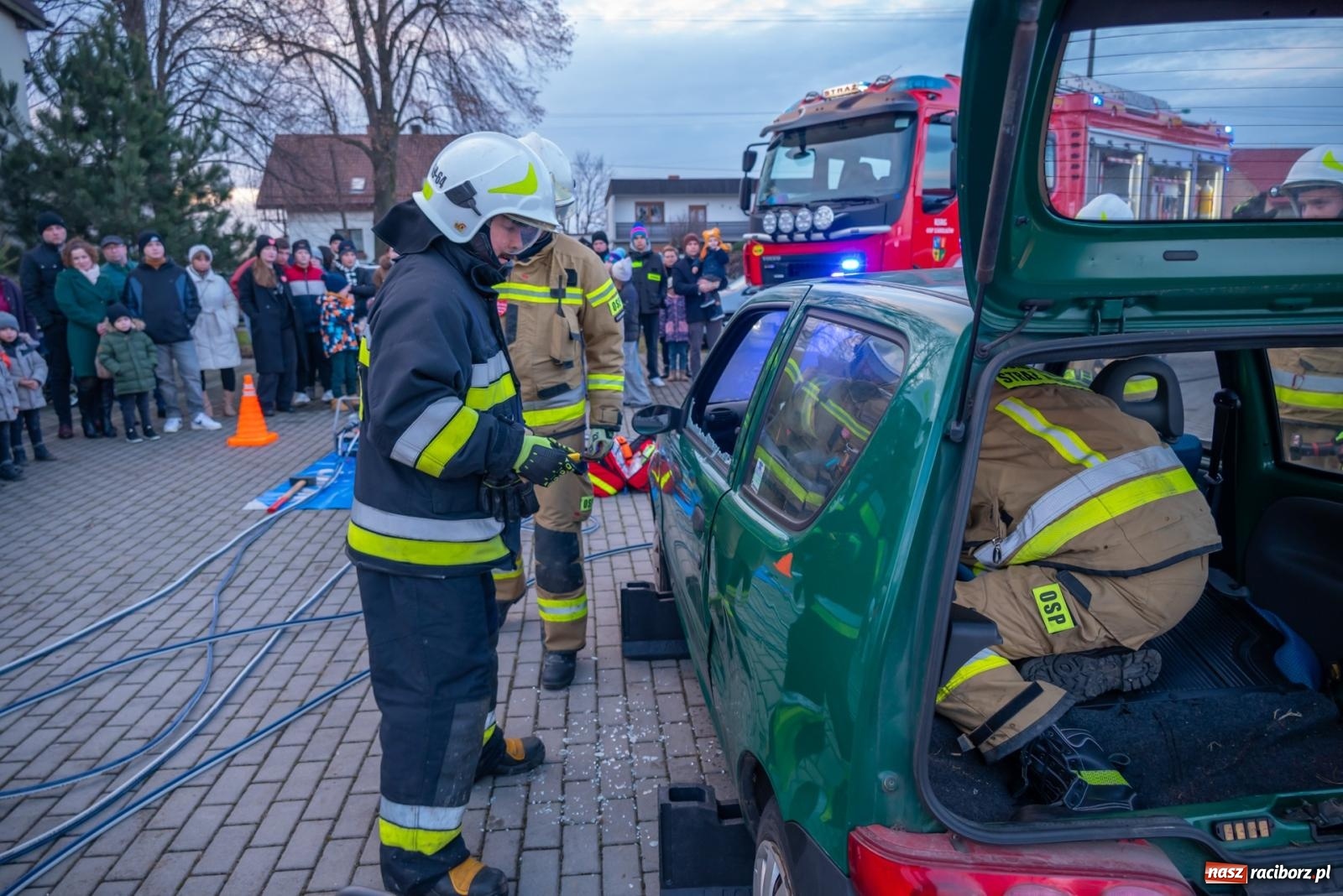 Zdjęcie w galerii na portalu naszraciborz.pl: W Zabełkowie Wielka Orkiestra Świątecznej Pomocy uczyła pomagania wiadomości z regionu