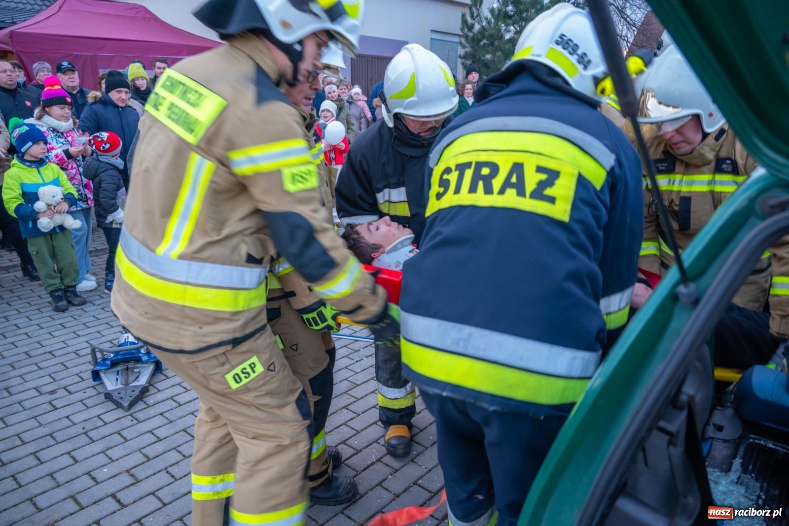 Zdjęcie w galerii na portalu naszraciborz.pl: W Zabełkowie Wielka Orkiestra Świątecznej Pomocy uczyła pomagania wiadomości z regionu