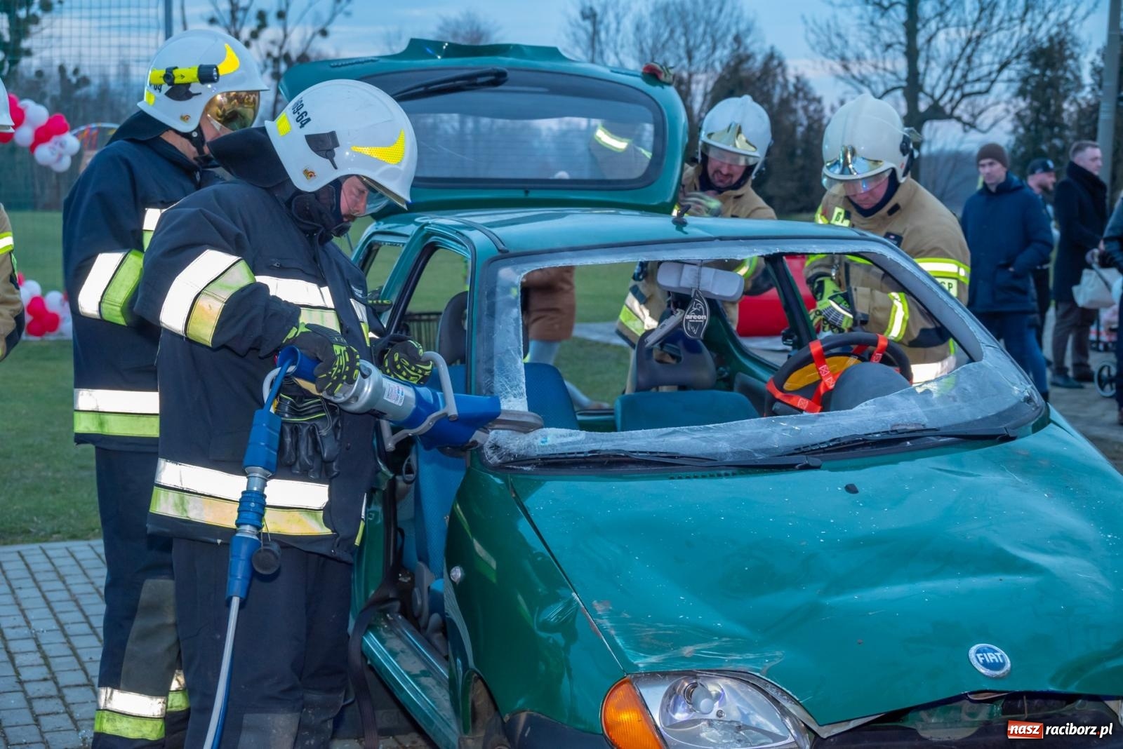 Zdjęcie w galerii na portalu naszraciborz.pl: W Zabełkowie Wielka Orkiestra Świątecznej Pomocy uczyła pomagania wiadomości z regionu