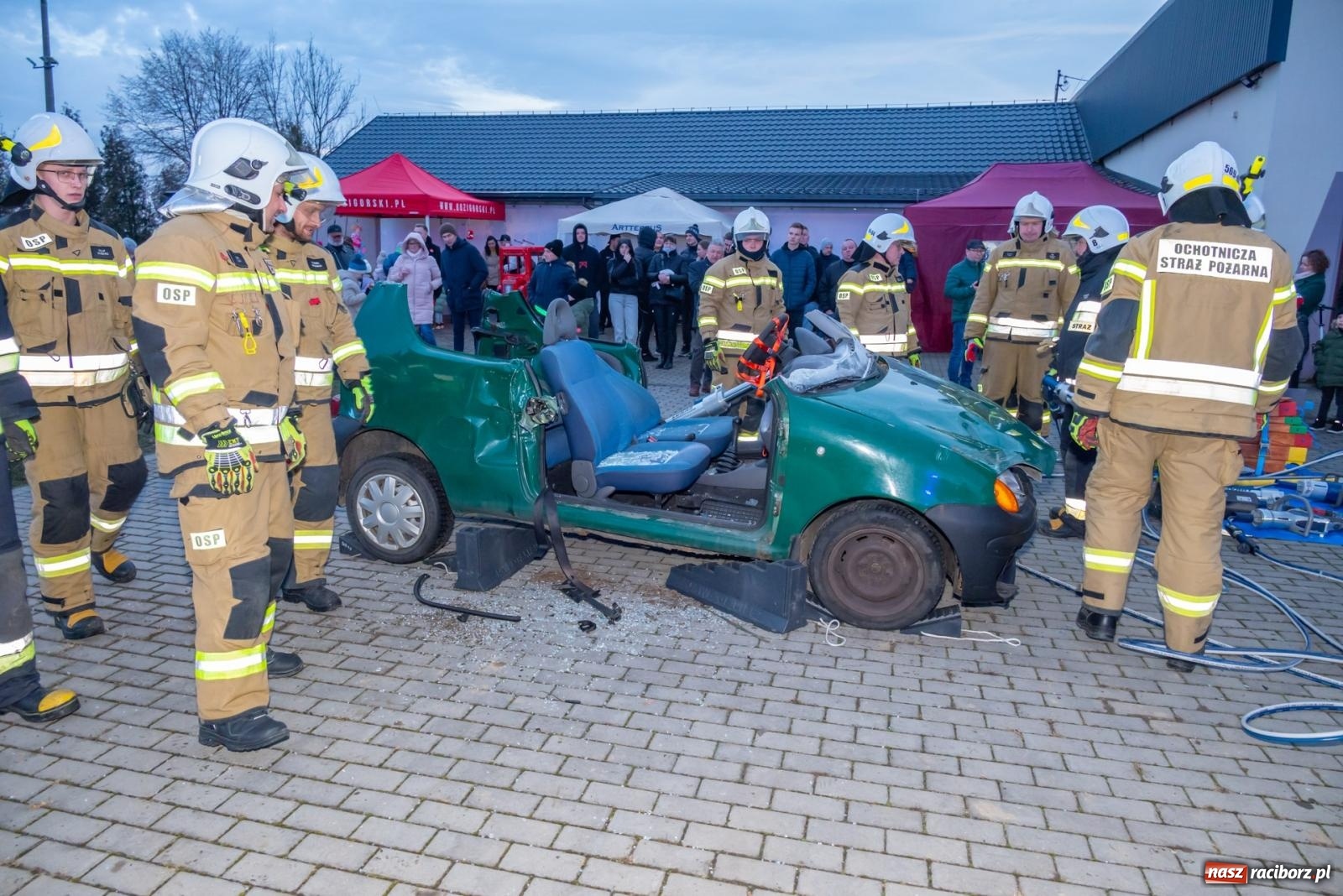 Zdjęcie w galerii na portalu naszraciborz.pl: W Zabełkowie Wielka Orkiestra Świątecznej Pomocy uczyła pomagania wiadomości z regionu