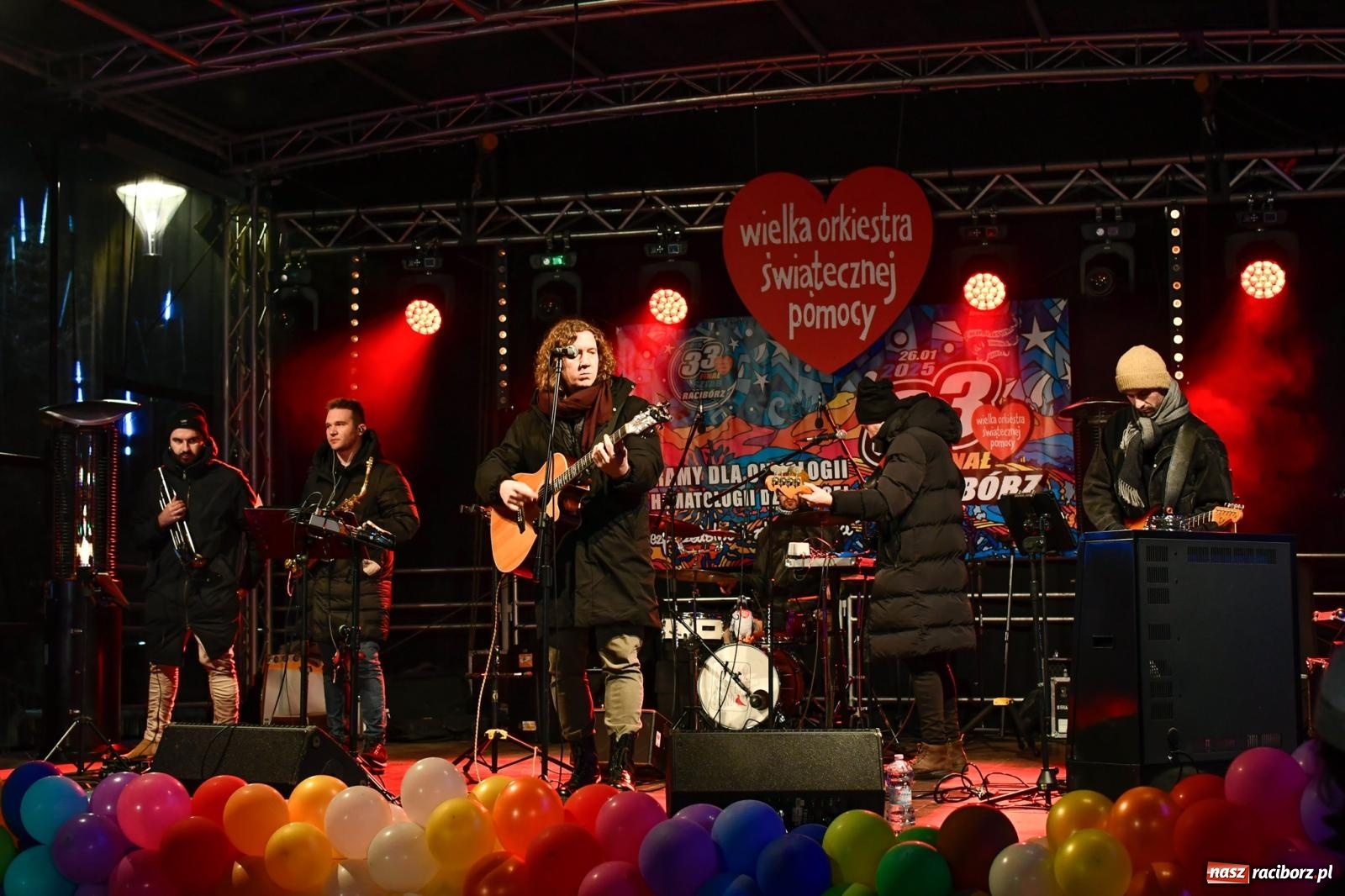 Zdjęcie w galerii na portalu naszraciborz.pl: Znów idziemy na rekord! WOŚP w Raciborzu zebrała już ponad 210 tys. zł [FOTO i WIDEO] wiadomości z regionu
