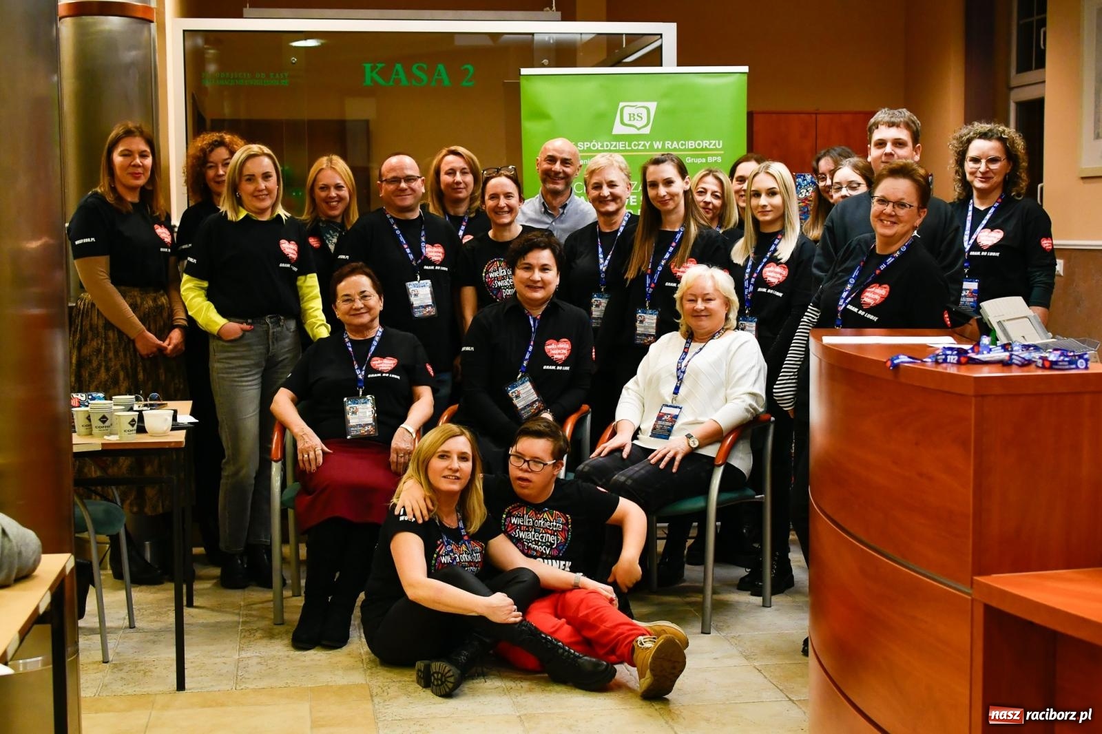 Zdjęcie w galerii na portalu naszraciborz.pl: Znów idziemy na rekord! WOŚP w Raciborzu zebrała już ponad 210 tys. zł [FOTO i WIDEO] wiadomości z regionu