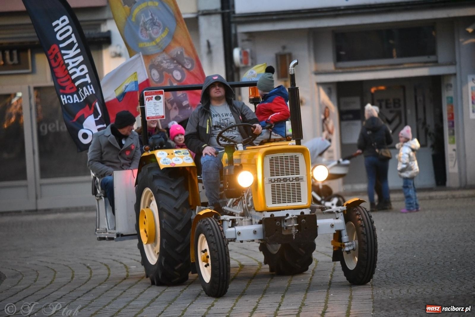 Zdjęcie w galerii na portalu naszraciborz.pl: Znów idziemy na rekord! WOŚP w Raciborzu zebrała już ponad 210 tys. zł [FOTO i WIDEO] wiadomości z regionu