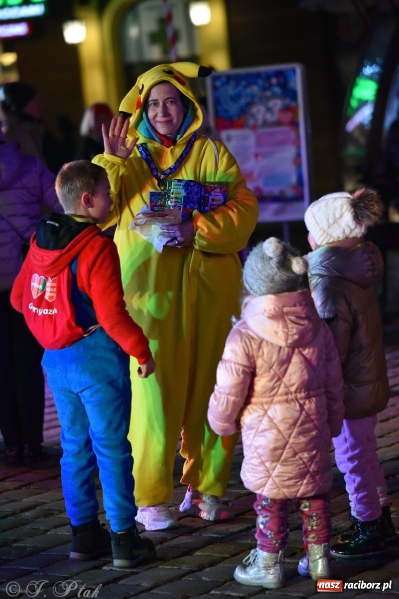 Zdjęcie w galerii na portalu naszraciborz.pl: Znów idziemy na rekord! WOŚP w Raciborzu zebrała już ponad 210 tys. zł [FOTO i WIDEO] wiadomości z regionu