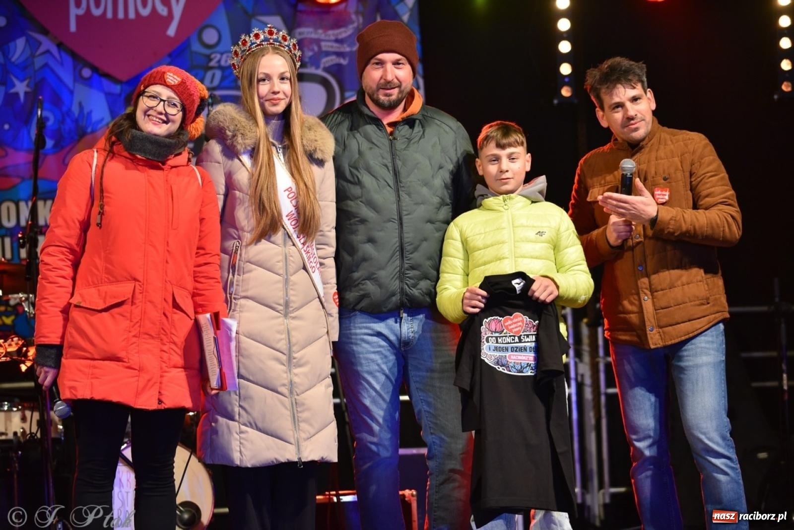 Zdjęcie w galerii na portalu naszraciborz.pl: Znów idziemy na rekord! WOŚP w Raciborzu zebrała już ponad 210 tys. zł [FOTO i WIDEO] wiadomości z regionu