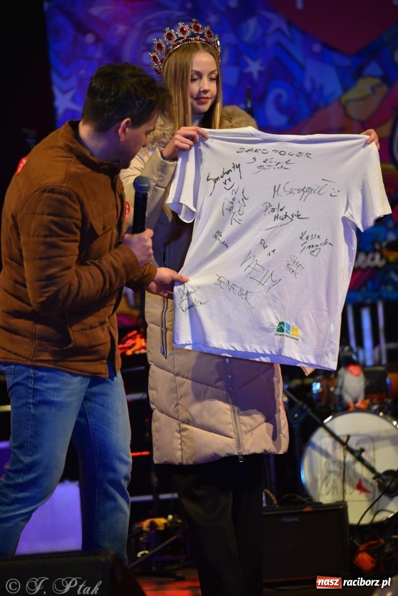 Zdjęcie w galerii na portalu naszraciborz.pl: Znów idziemy na rekord! WOŚP w Raciborzu zebrała już ponad 210 tys. zł [FOTO i WIDEO] wiadomości z regionu