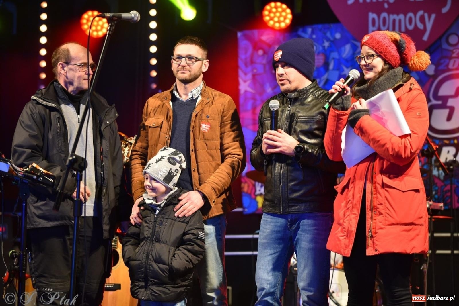 Zdjęcie w galerii na portalu naszraciborz.pl: Znów idziemy na rekord! WOŚP w Raciborzu zebrała już ponad 210 tys. zł [FOTO i WIDEO] wiadomości z regionu