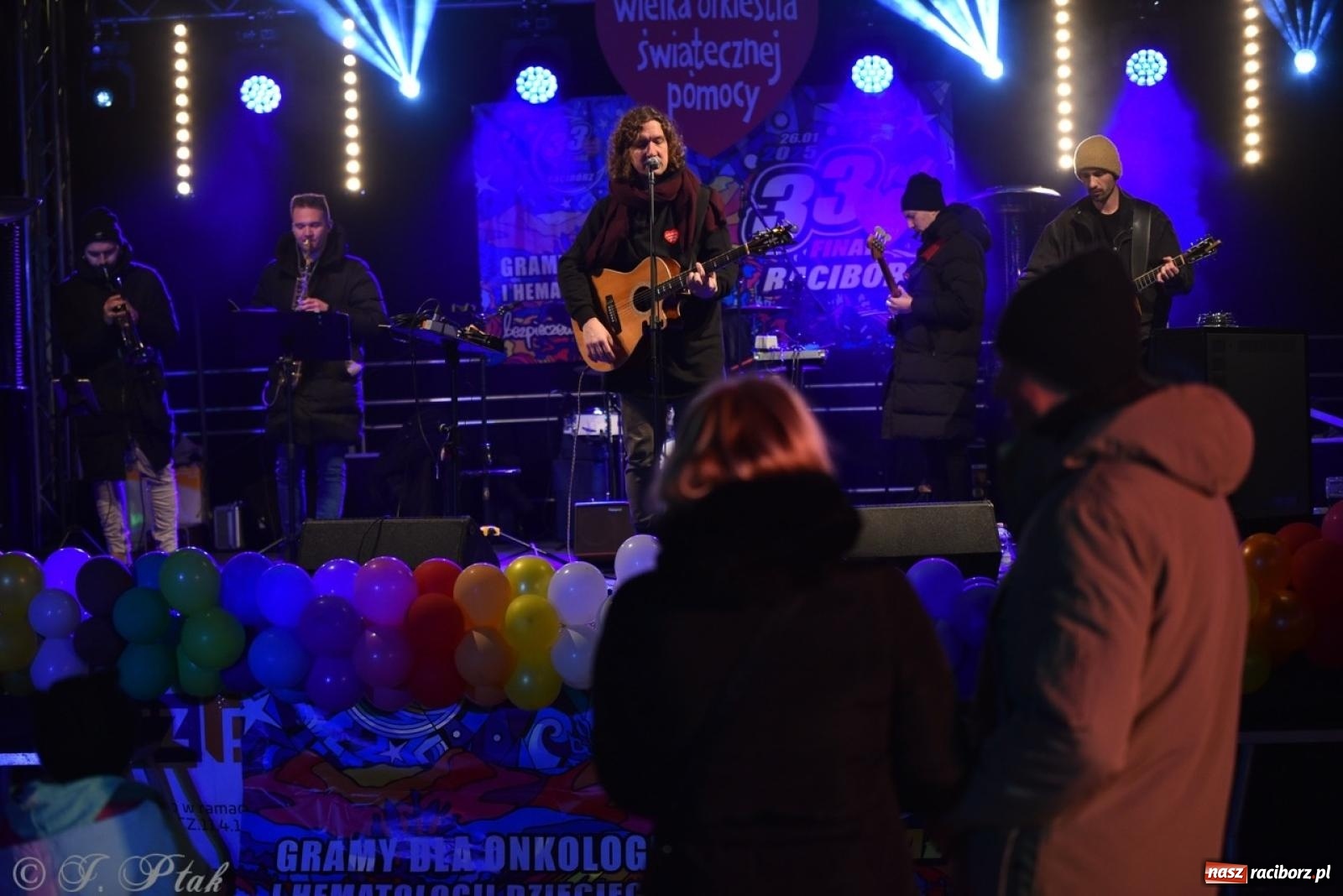 Zdjęcie w galerii na portalu naszraciborz.pl: Znów idziemy na rekord! WOŚP w Raciborzu zebrała już ponad 210 tys. zł [FOTO i WIDEO] wiadomości z regionu