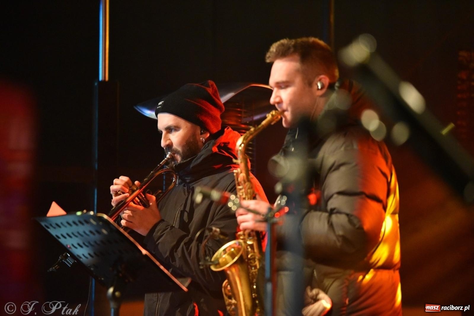 Zdjęcie w galerii na portalu naszraciborz.pl: Znów idziemy na rekord! WOŚP w Raciborzu zebrała już ponad 210 tys. zł [FOTO i WIDEO] wiadomości z regionu