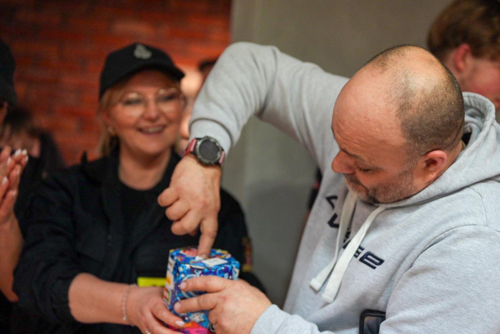 Zdjęcie w galerii na portalu naszraciborz.pl: WOŚP w Tworkowie: pokazy, atrakcje i ponad 27 tysięcy od fryzjerów! wiadomości z regionu