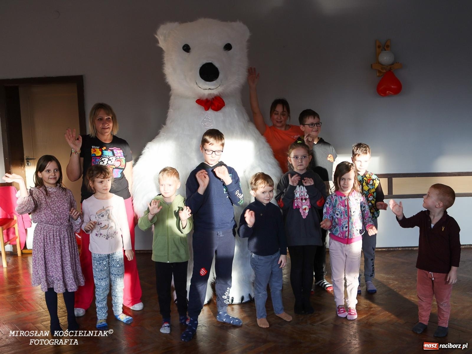 Zdjęcie w galerii na portalu naszraciborz.pl: Za nami 33. Finał WOŚP w Krzanowicach. Pomoc, zaangażowanie i wielkie serca mieszkańców! [FOTO i WIDEO] wiadomości z regionu