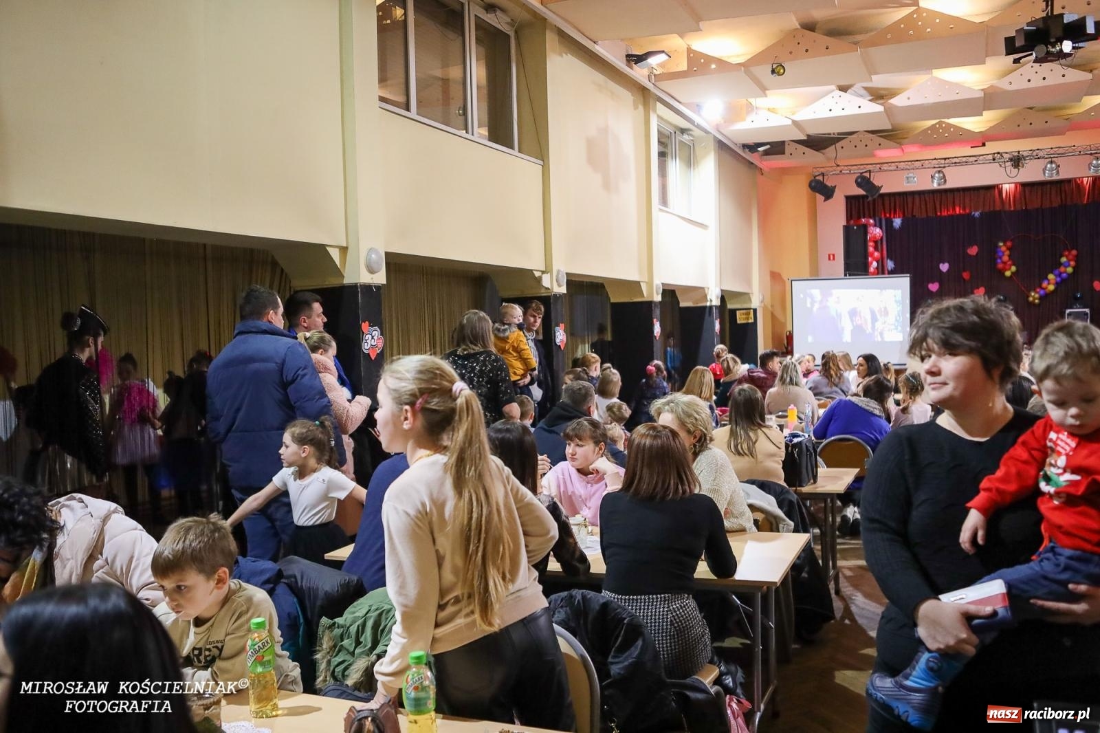 Zdjęcie w galerii na portalu naszraciborz.pl: Za nami 33. Finał WOŚP w Krzanowicach. Pomoc, zaangażowanie i wielkie serca mieszkańców! [FOTO i WIDEO] wiadomości z regionu