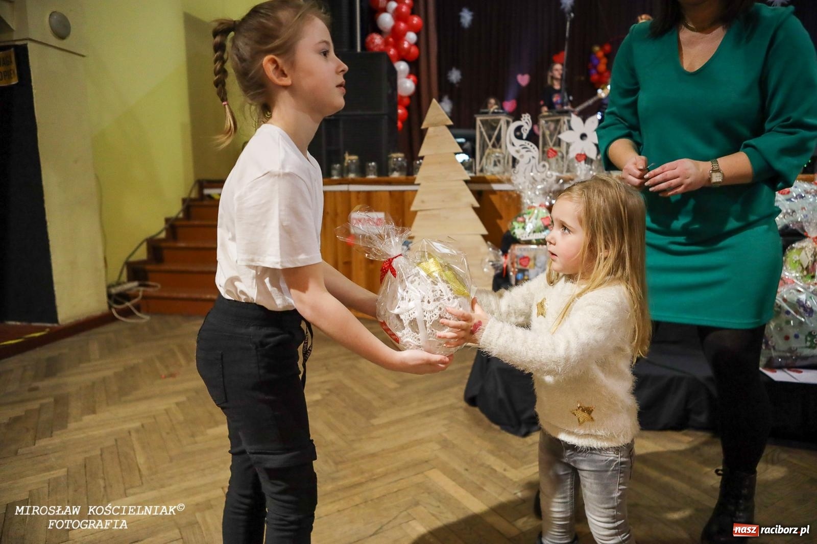 Zdjęcie w galerii na portalu naszraciborz.pl: Za nami 33. Finał WOŚP w Krzanowicach. Pomoc, zaangażowanie i wielkie serca mieszkańców! [FOTO i WIDEO] wiadomości z regionu