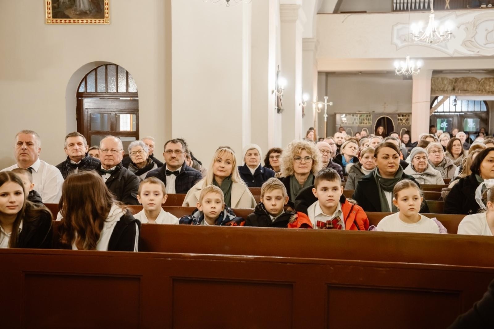 Zdjęcie w galerii na portalu naszraciborz.pl: Przegląd Kolęd w Pietrowicach Wielkich – wspólne kolędowanie z góralami w sercu gminy wiadomości z regionu