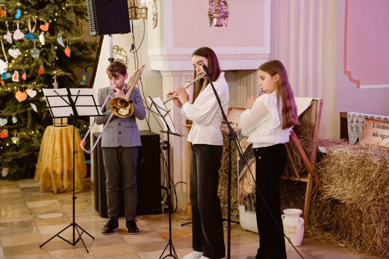 Zdjęcie w galerii na portalu naszraciborz.pl: Przegląd Kolęd w Pietrowicach Wielkich – wspólne kolędowanie z góralami w sercu gminy wiadomości z regionu