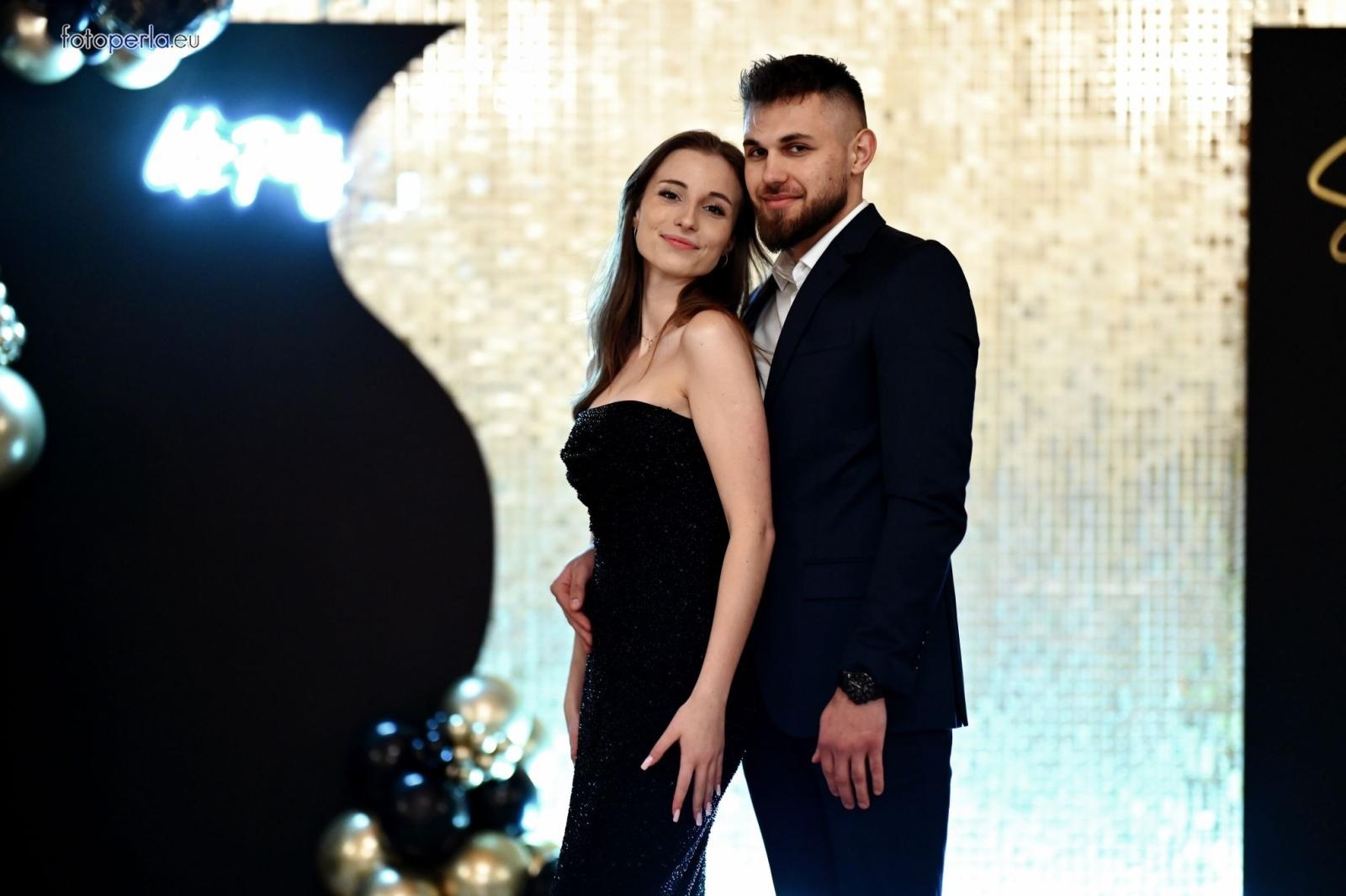 Zdjęcie w galerii na portalu naszraciborz.pl: Niezapomniany bal studniówkowy Ekonomika w Rogowie [FOTO i WIDEO] wiadomości z regionu