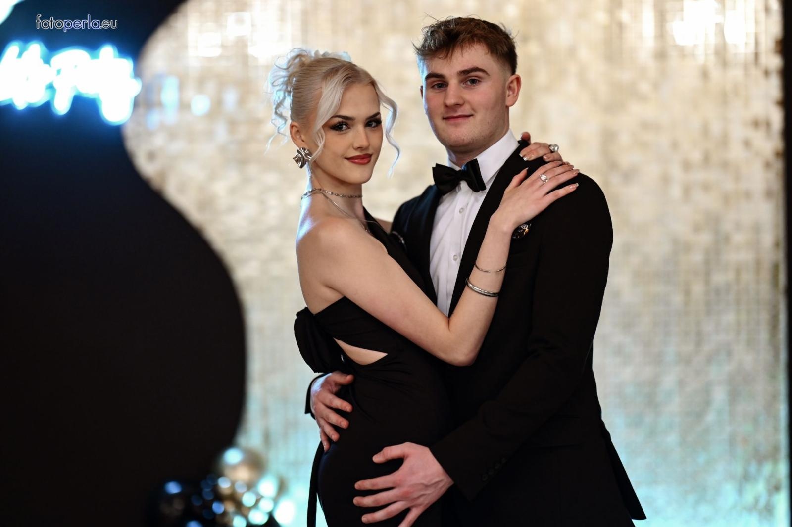 Zdjęcie w galerii na portalu naszraciborz.pl: Niezapomniany bal studniówkowy Ekonomika w Rogowie [FOTO i WIDEO] wiadomości z regionu