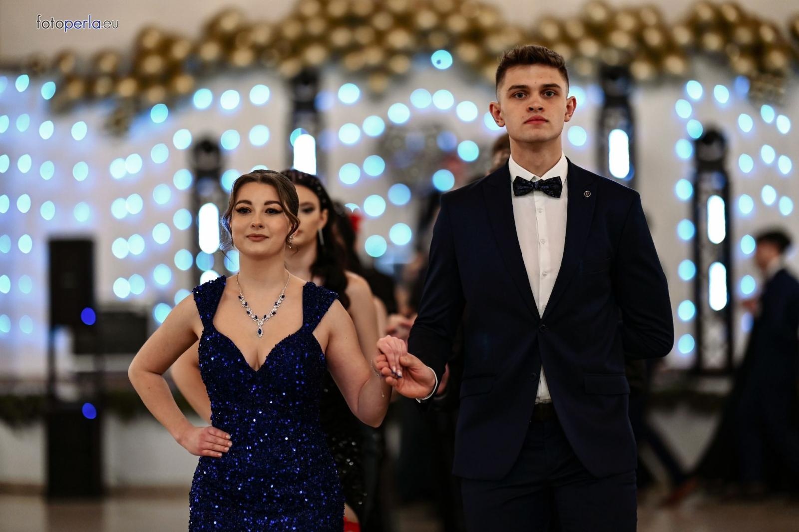 Zdjęcie w galerii na portalu naszraciborz.pl: Niezapomniany bal studniówkowy Ekonomika w Rogowie [FOTO i WIDEO] wiadomości z regionu