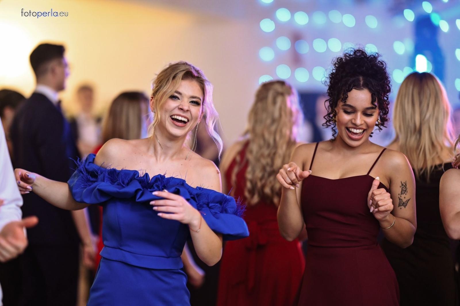 Zdjęcie w galerii na portalu naszraciborz.pl: Niezapomniany bal studniówkowy Ekonomika w Rogowie [FOTO i WIDEO] wiadomości z regionu