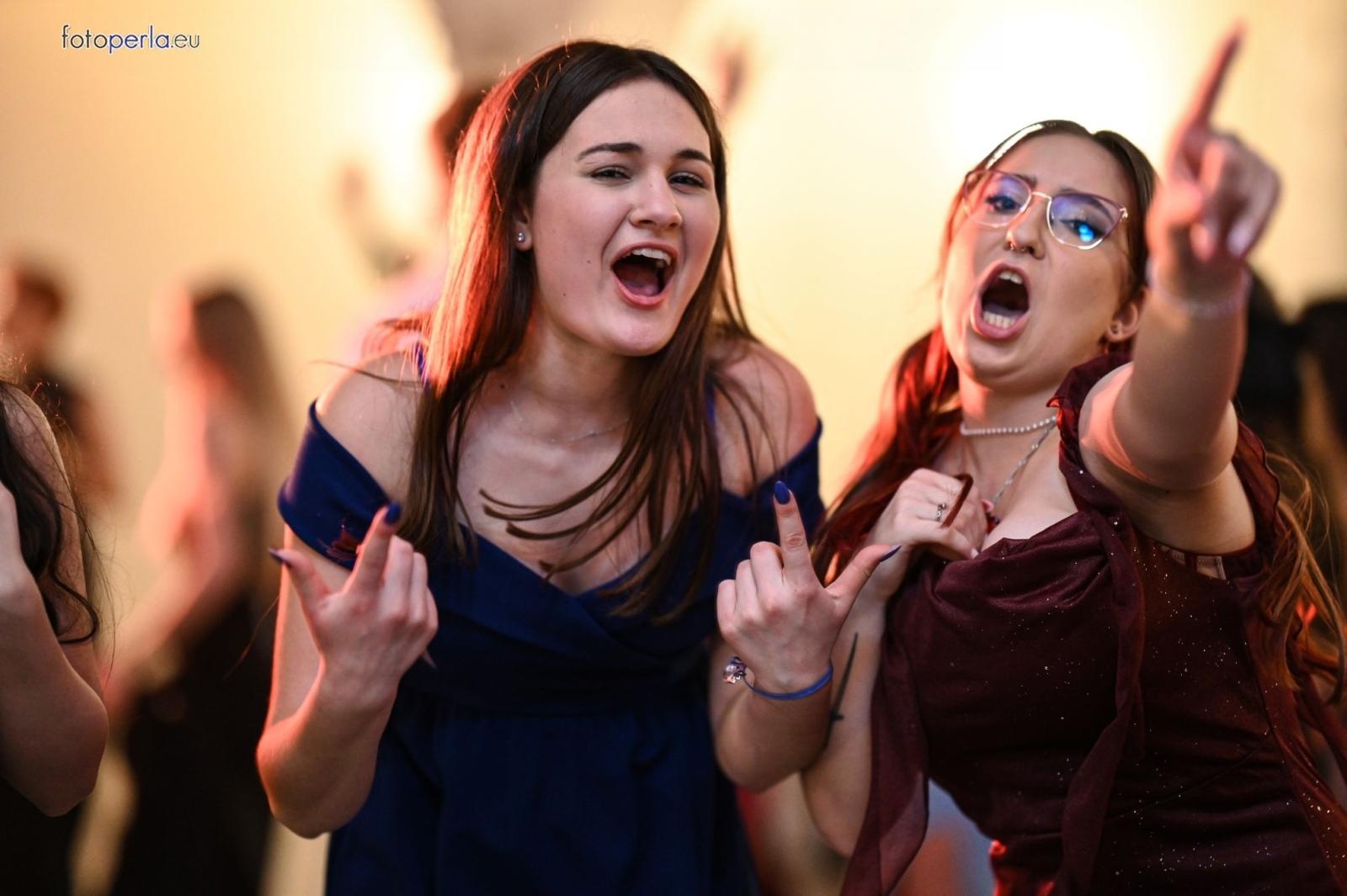 Zdjęcie w galerii na portalu naszraciborz.pl: Niezapomniany bal studniówkowy Ekonomika w Rogowie [FOTO i WIDEO] wiadomości z regionu