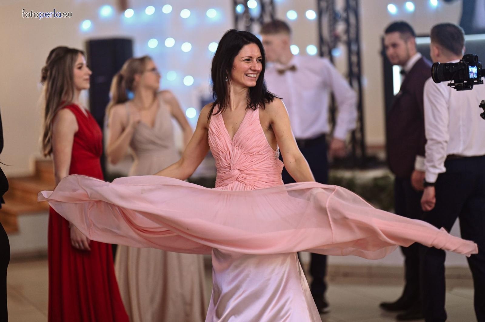 Zdjęcie w galerii na portalu naszraciborz.pl: Niezapomniany bal studniówkowy Ekonomika w Rogowie [FOTO i WIDEO] wiadomości z regionu