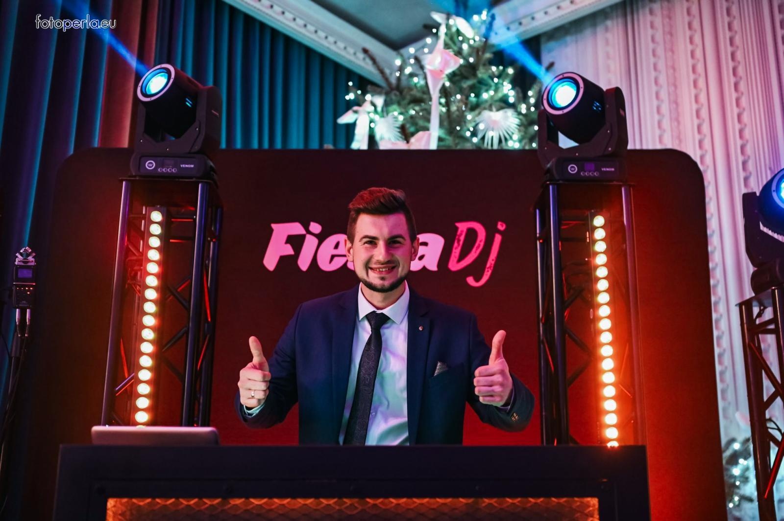 Zdjęcie w galerii na portalu naszraciborz.pl: Szampańska zabawa CKZiU nr 1 na studniówce w Rege w Bieńkowicach [FOTO i WIDEO] wiadomości z regionu