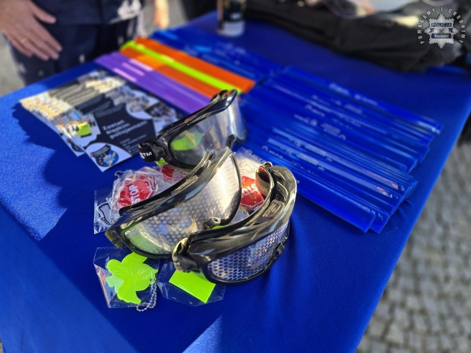 Zdjęcie w galerii na portalu naszraciborz.pl: Raciborscy policjanci na 33. Finale WOŚP wiadomości z regionu