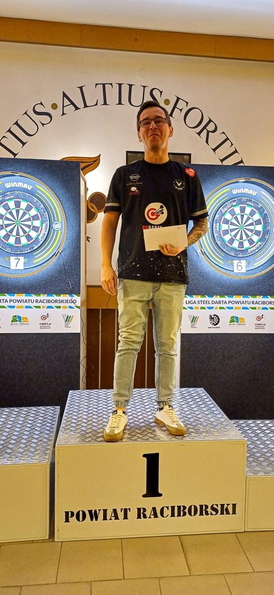 Zdjęcie w galerii na portalu naszraciborz.pl: Liga Steel Darta Powiat Raciborski: emocje, rywalizacja i wsparcie WOŚP wiadomości z regionu