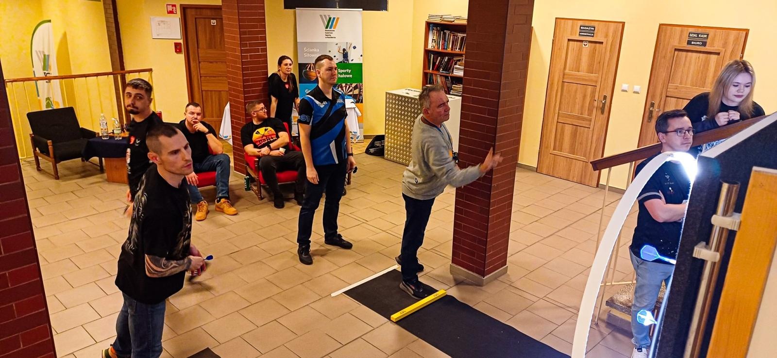 Zdjęcie w galerii na portalu naszraciborz.pl: Liga Steel Darta Powiat Raciborski: emocje, rywalizacja i wsparcie WOŚP wiadomości z regionu