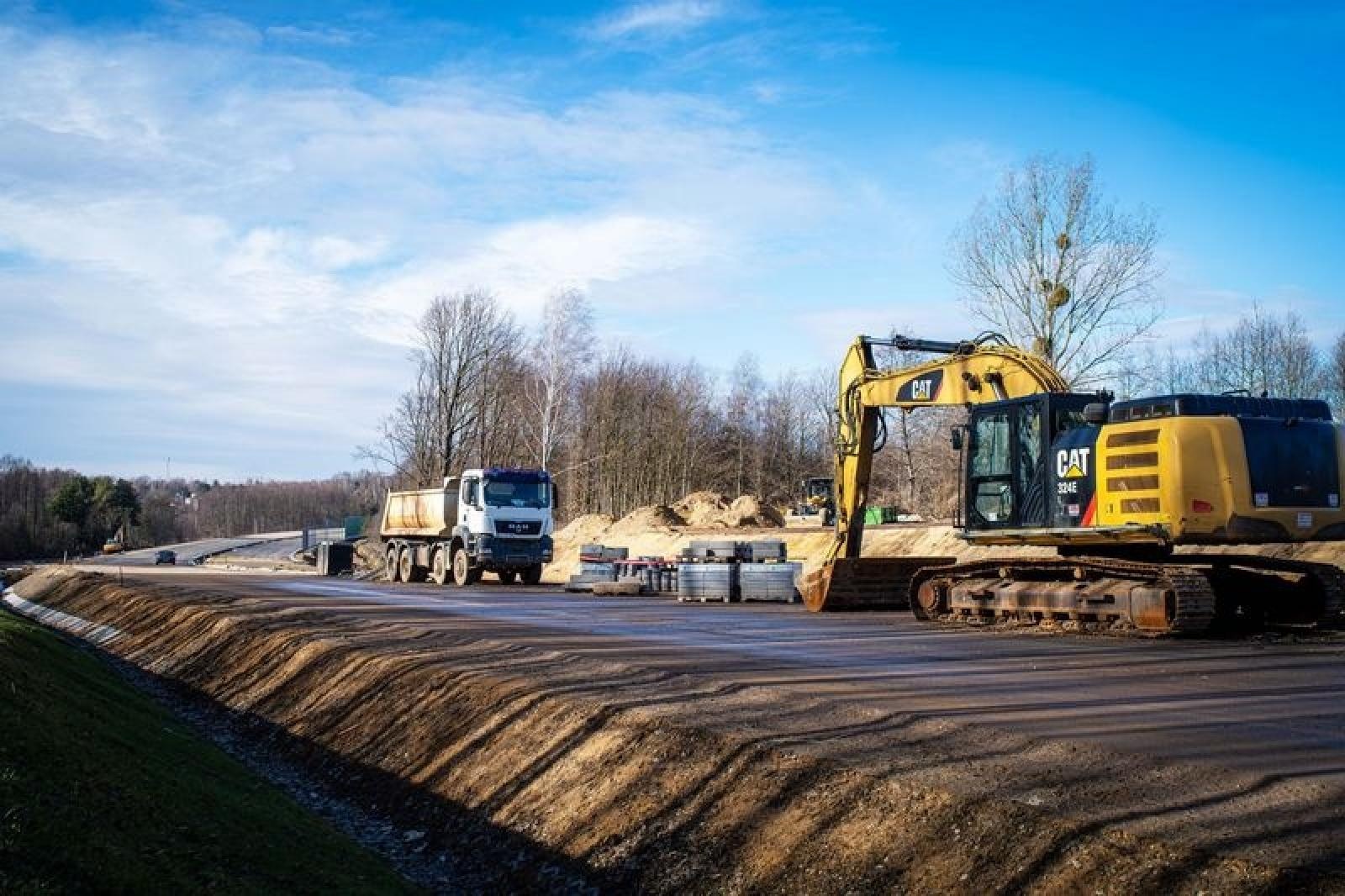 Zdjęcie w galerii na portalu naszraciborz.pl: Rybnik finiszuje z ostatnim odcinkiem drogi Racibórz-Pszczyna wiadomości z regionu