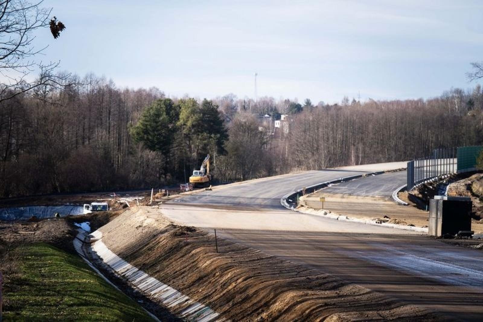 Zdjęcie w galerii na portalu naszraciborz.pl: Rybnik finiszuje z ostatnim odcinkiem drogi Racibórz-Pszczyna wiadomości z regionu