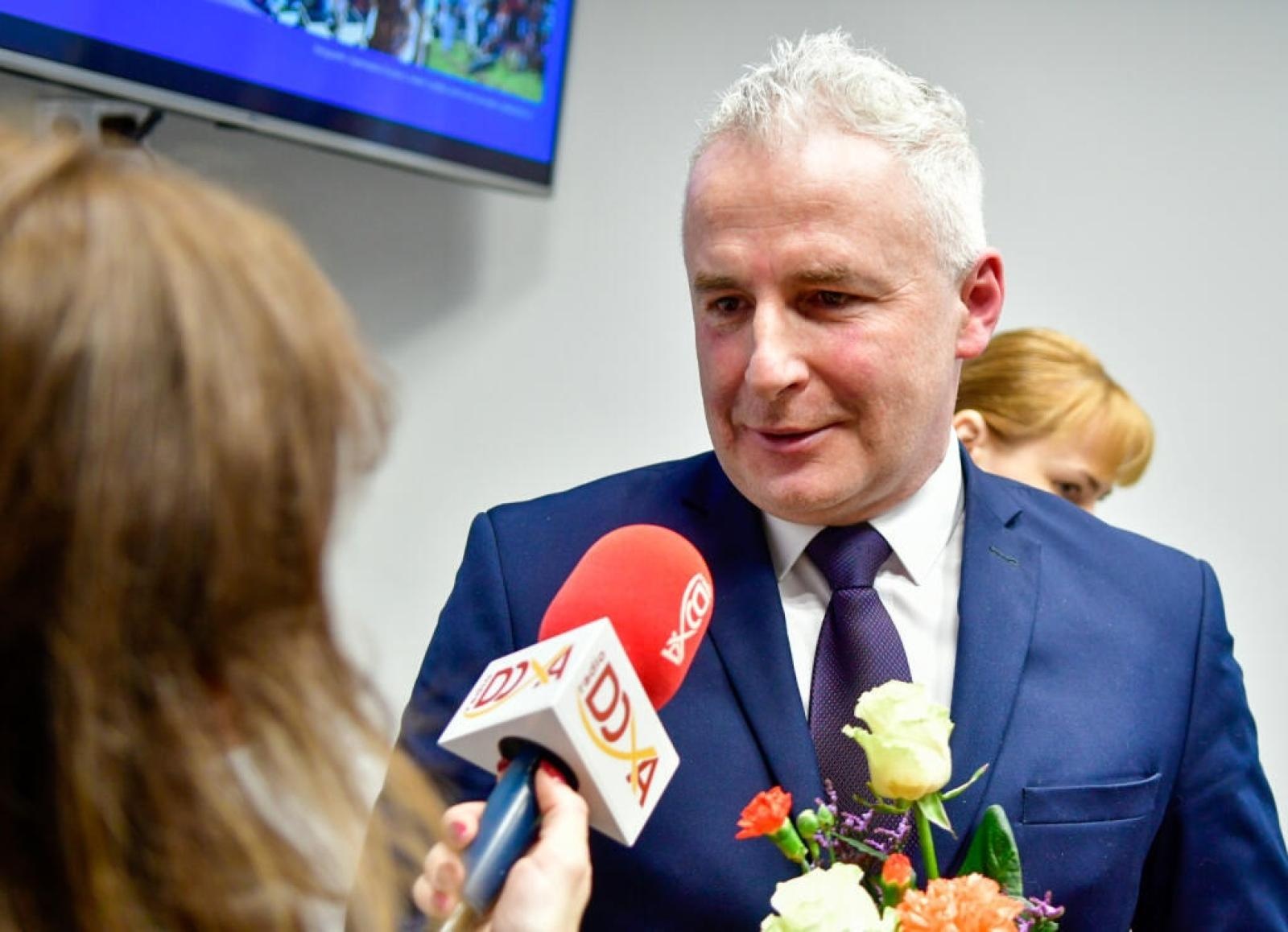 Zdjęcie w galerii na portalu naszraciborz.pl: Pomysłodawca i organizator Pływadeł z nagrodą Koziołka wiadomości z regionu