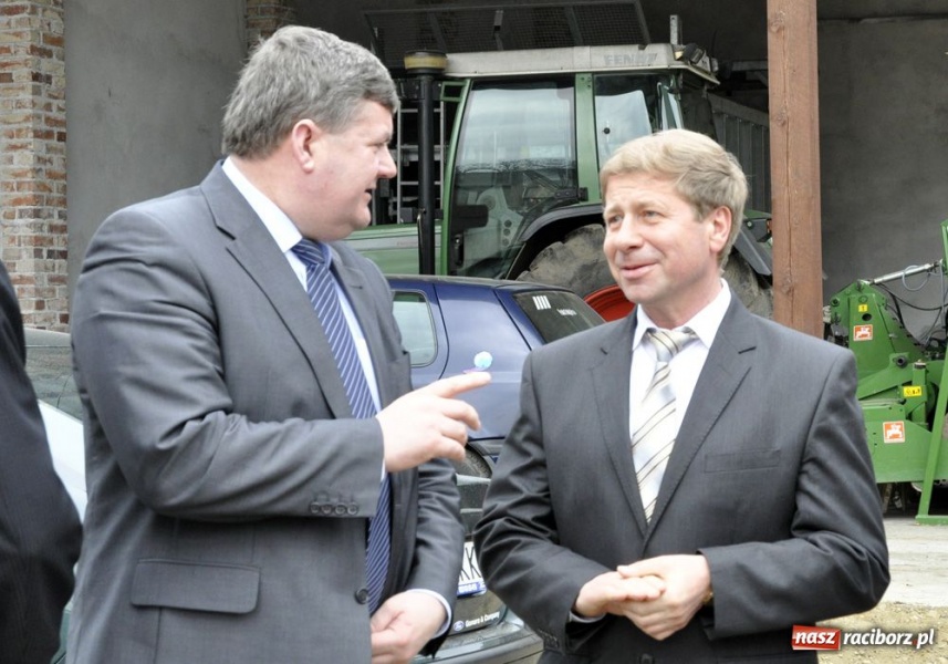 Zdjęcie w galerii na portalu naszraciborz.pl: Minister Plocke obiecuje ziemię wiadomości z regionu