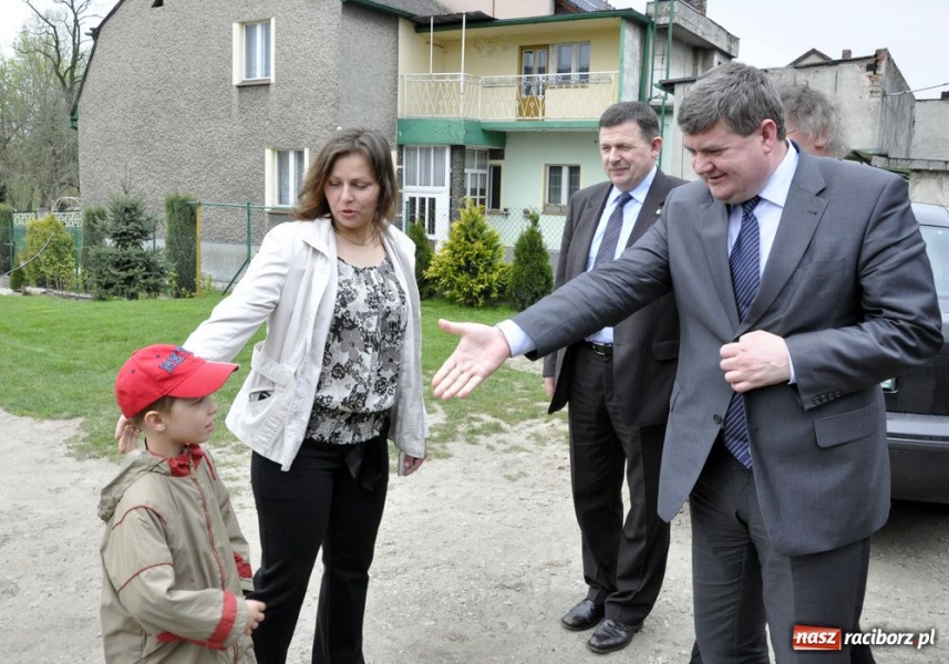 Zdjęcie w galerii na portalu naszraciborz.pl: Minister Plocke obiecuje ziemię wiadomości z regionu
