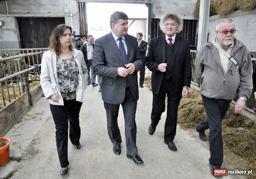 Zdjęcie w galerii na portalu naszraciborz.pl: Minister Plocke obiecuje ziemię wiadomości z regionu