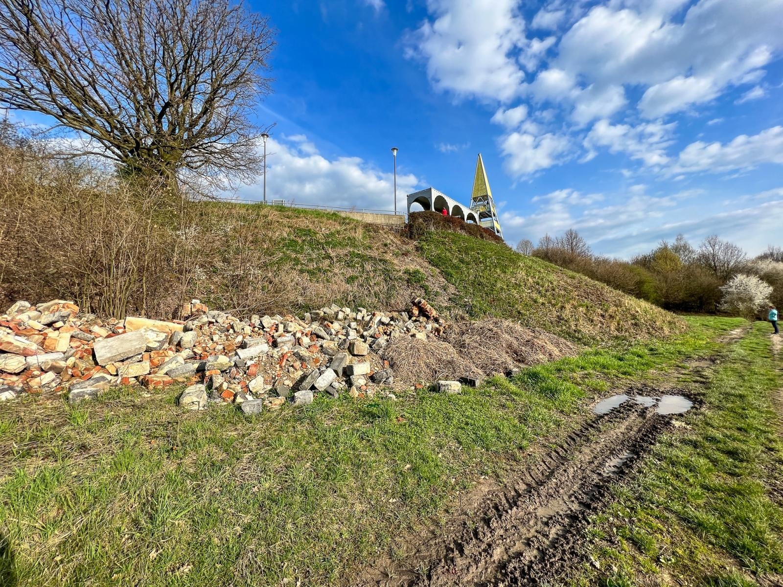 Zdjęcie w galerii na portalu naszraciborz.pl: Zielona przestrzeń. Pogrzebień pokazał, że to dobra inicjatywa wiadomości z regionu