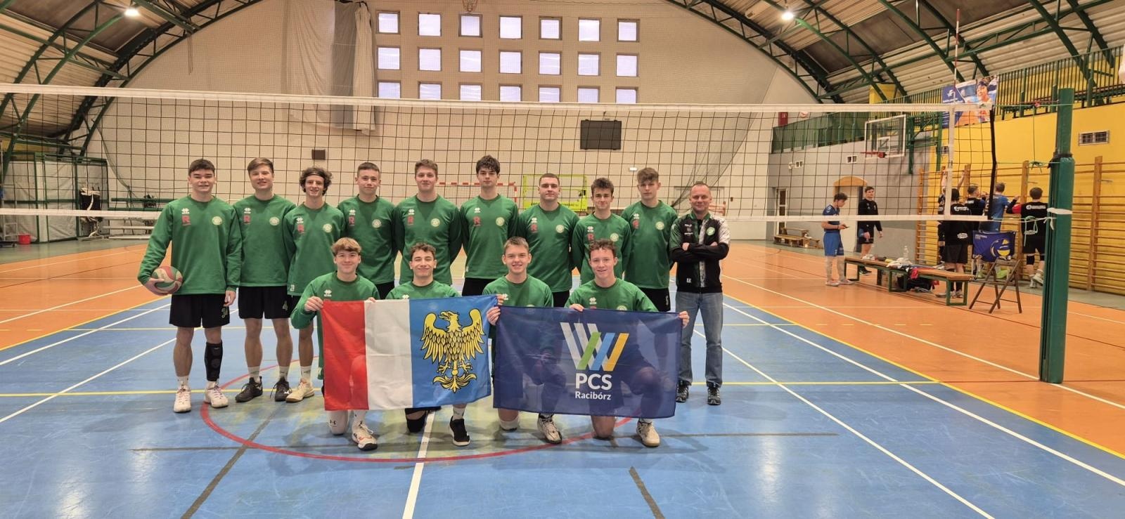 Zdjęcie w galerii na portalu naszraciborz.pl: Siatkarze KS Racibórz szóstą siłą na Śląsku wiadomości z regionu