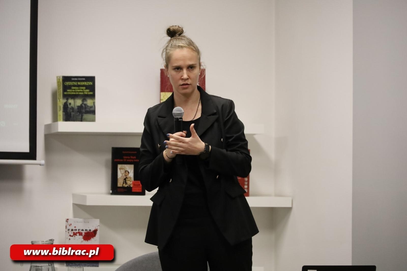 Zdjęcie w galerii na portalu naszraciborz.pl: Młodzi nie wiedzą, starzy nie pamiętają. O tragedii górnośląskiej w raciborskiej bibliotece wiadomości z regionu