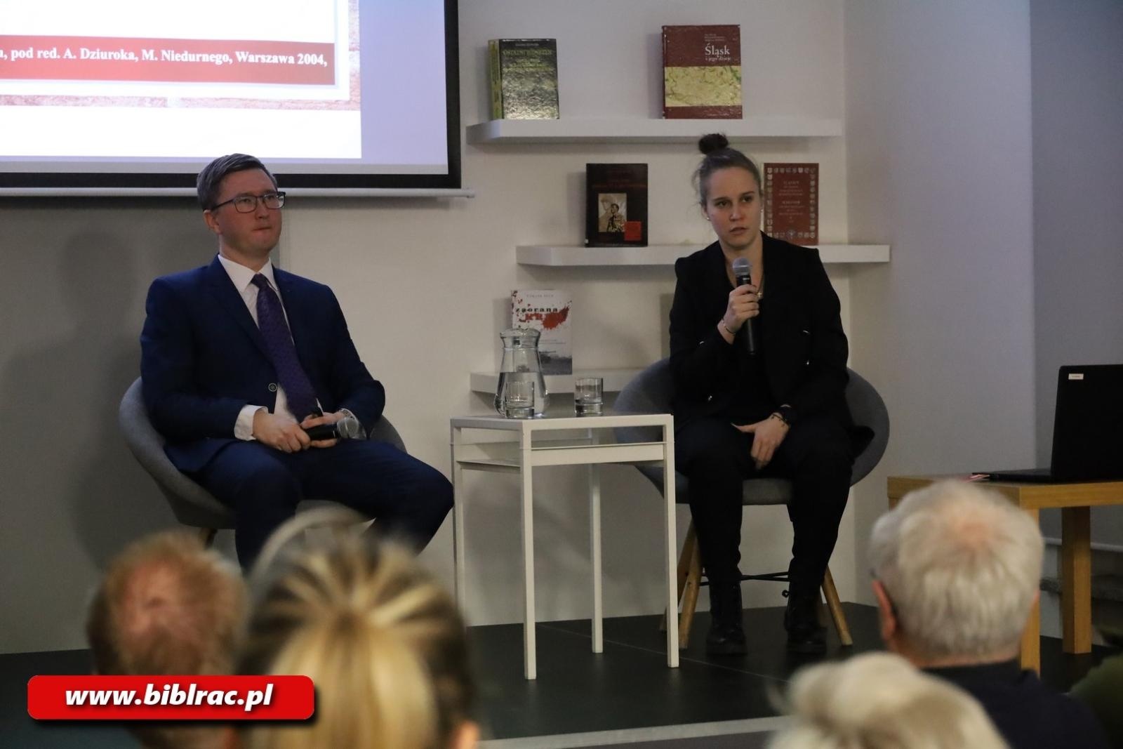 Zdjęcie w galerii na portalu naszraciborz.pl: Młodzi nie wiedzą, starzy nie pamiętają. O tragedii górnośląskiej w raciborskiej bibliotece wiadomości z regionu